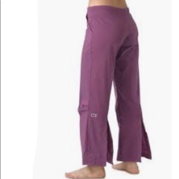 Be Present Pants Jumpsuits Be Present Lotus Agility Yoga Crop Pants Poshmark